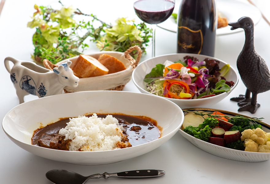 濃厚辛口カレー＆ハヤシライスの合い盛りセット